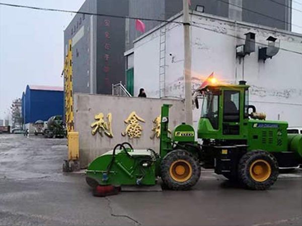 利鑫泰清掃車使用現場